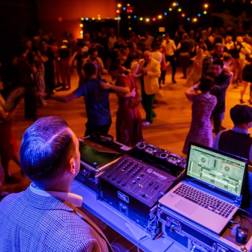 DJ Manneken Swing