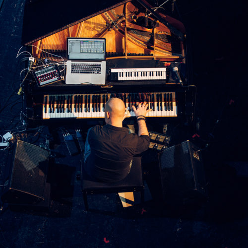 Jacob Karlzon - QUESTAR: "Music for the inner film"