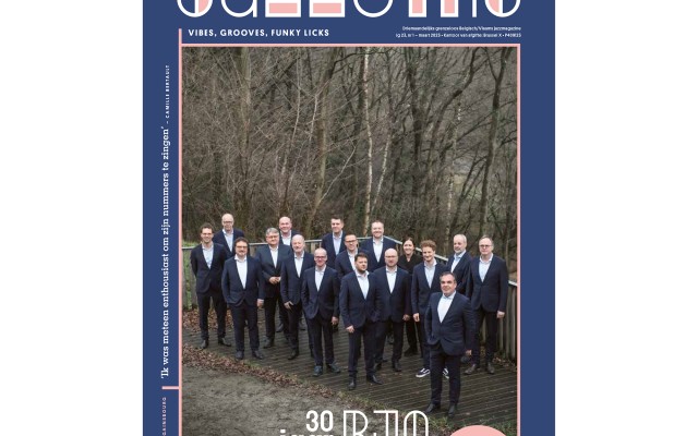 Le Brussels Jazz Orchestra célèbre un anniversaire perlé et reprend une édition presque complète de Jazz&mo' magazine.