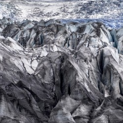 “The Glacier – Opera 2.0”: A Bridge Between Worlds with Jazz Influences