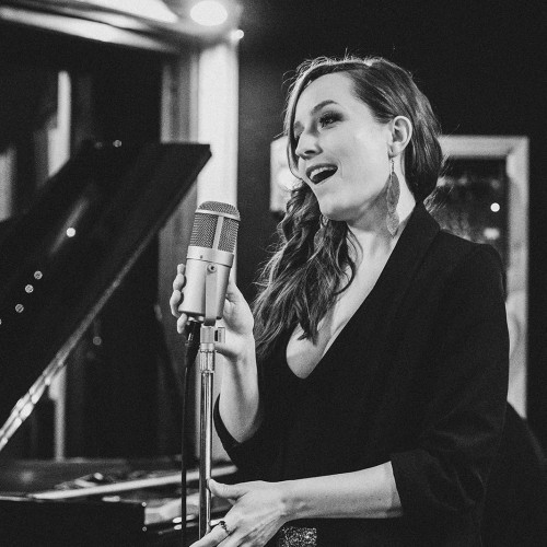 Ivan Paduart invites Vanessa Matthys