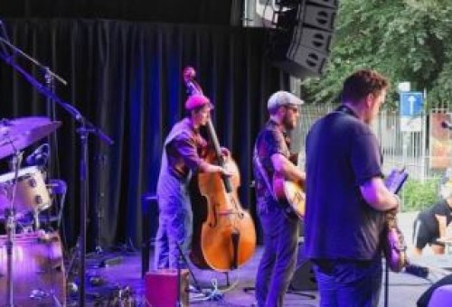 Call for applications: Luisterplein to the Genste Feesten